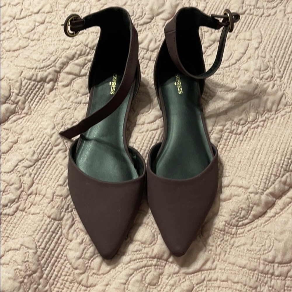 Express Flat